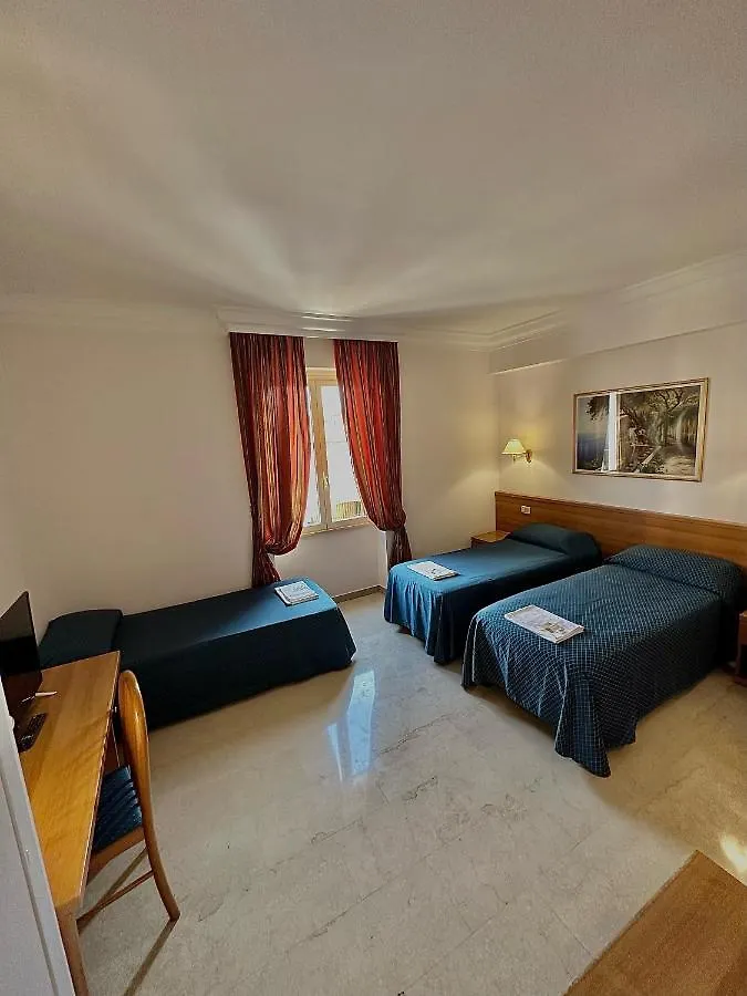 Hotel Principe Di Piemonte Rzym