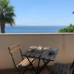 Family House Taormina Apartament Letojanni