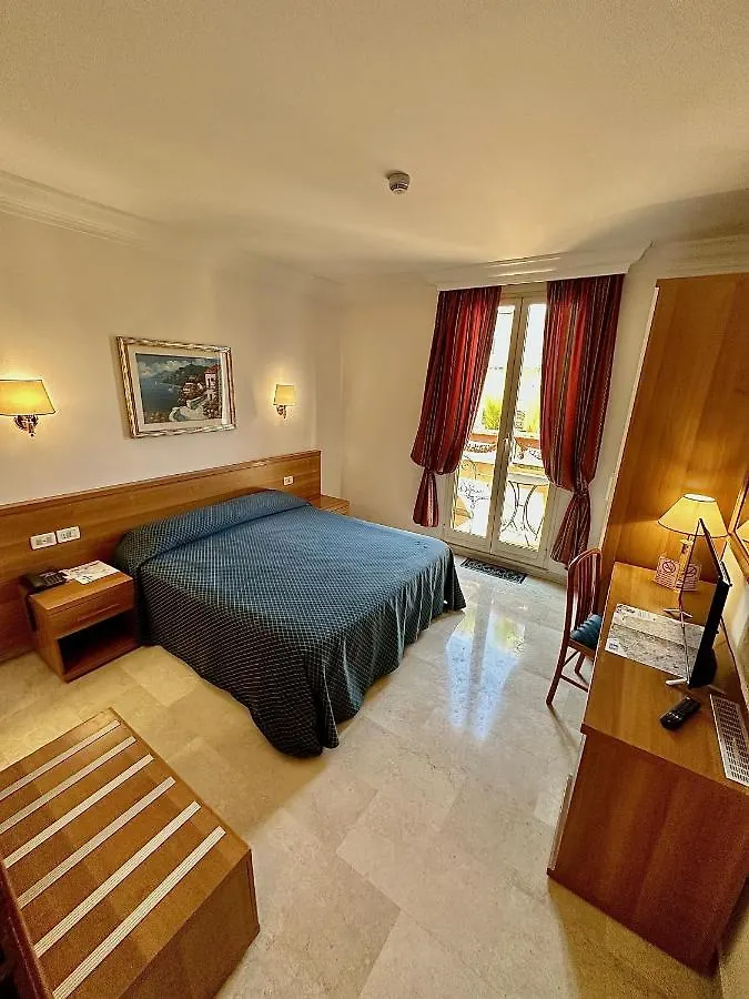 Hotel Principe Di Piemonte Rome