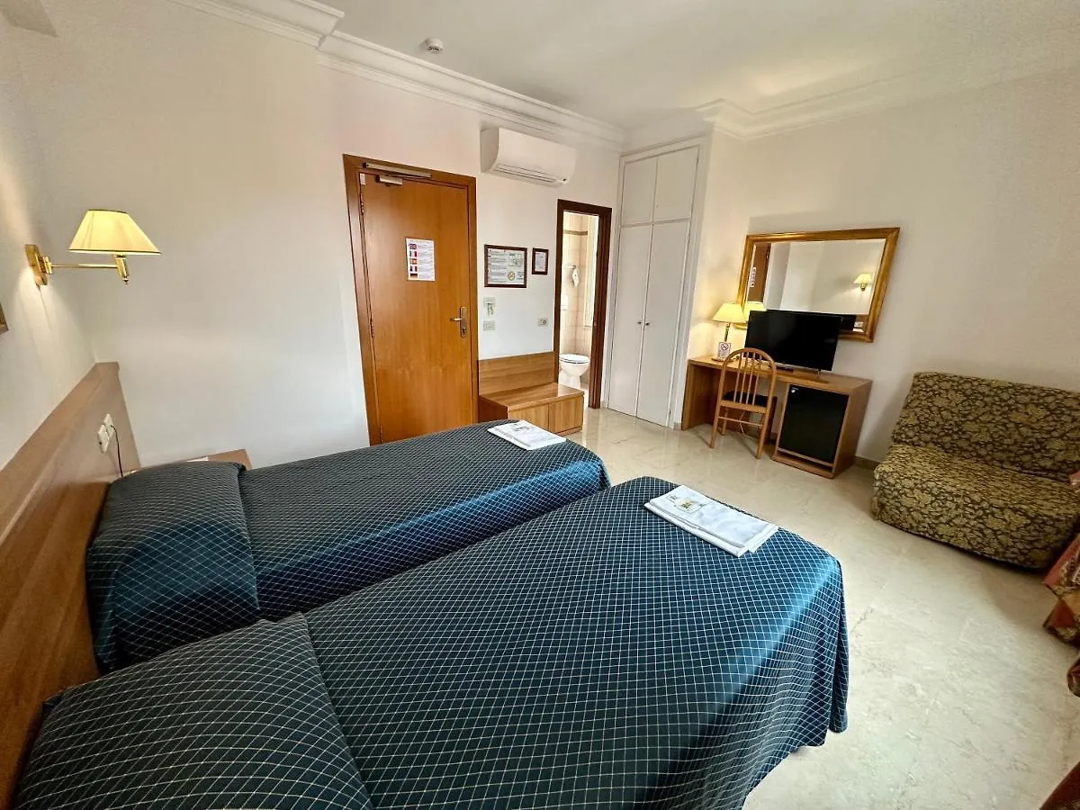 Hotel Principe Di Piemonte Roma 3*,